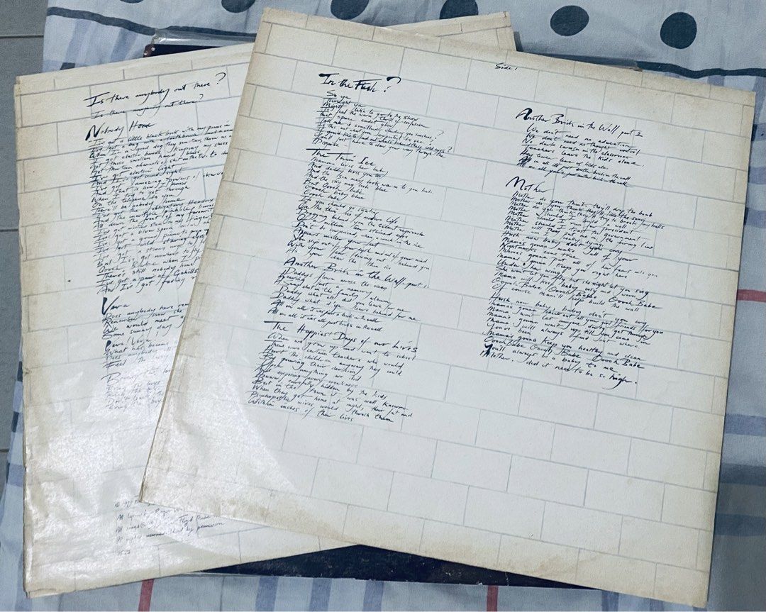 PINK FLOYD The Wall - Vinyl LP (Category: Vinyls) located in Angeles City. Submitted by lensongsong (Listing ID 1468925293, Image 3). Description: PINK FLOYD The Wall 2LP Vinyl: VG+ Cover: VG Gatefold 1979 Columbia Canada W/ lyric sheet The Wall topped the US charts for 15 weeks and reached number three in the UK. It initially received mixed reviews from critics, many of whom found it overblown and pretentious, but later received accolades as one