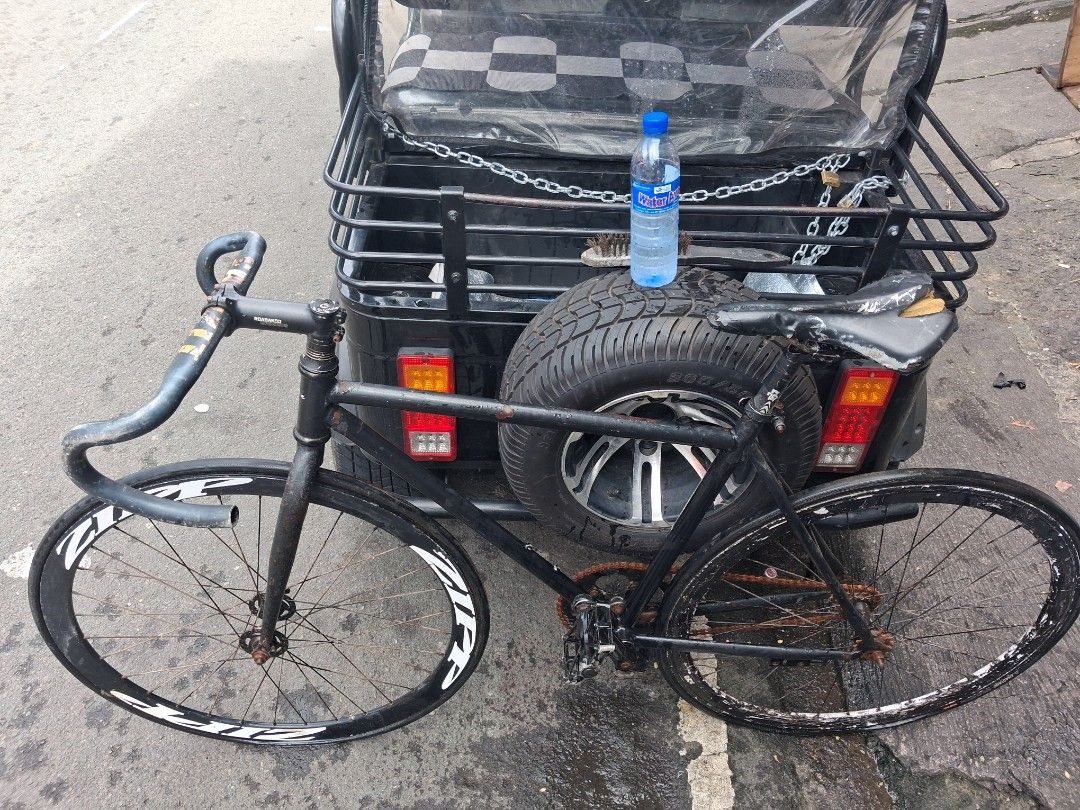 Pixed bike (Category: Announcements) located in Manila. Submitted by carlitoboh66625 (Listing ID 1468730362, Image 2). Description: pixed bike all details declare palitin gulong sa harap price 2k.