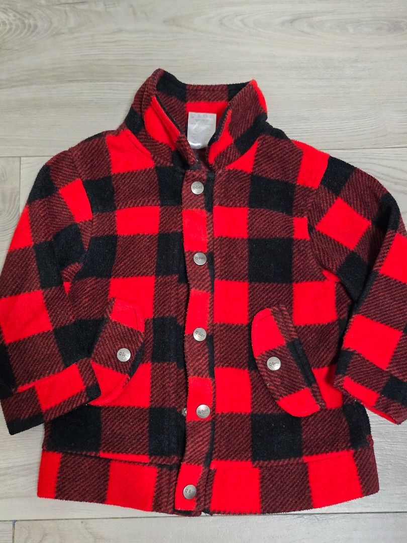Plaid Jacket Size 3T (Category: Babies & Kids Fashion) located in Pasig City. Submitted by jam1ekow (Listing ID 1468863522, Image 2). Description: excellent condition no holes no stains fleece material and warm.