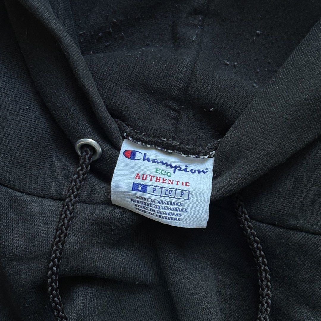 Plain black champion hoodie (Category: Hoodies) located in Baguio. Submitted by ralfangelo35075 (Listing ID 1468718727, Image 3). Description: mine: ₱380 best fit small - medium 9.6/10 color rate issue: minor lints pm for more details DISCLAIMER: I Ralf Angelo S. Ta-a / Past wears are not affiliated with any brand that I sell. No copyright infringement intended. All items are thrifted or 2nd hand manage your expectation..