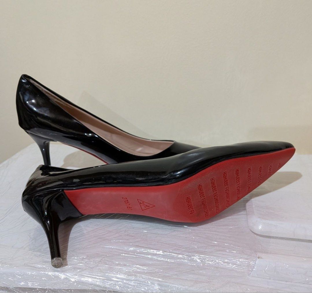 Pointed stilettos red outsole heels (Category: Heels) located in Baguio. Submitted by suffering (Listing ID 1468920713, Image 3). Description: Baguio .