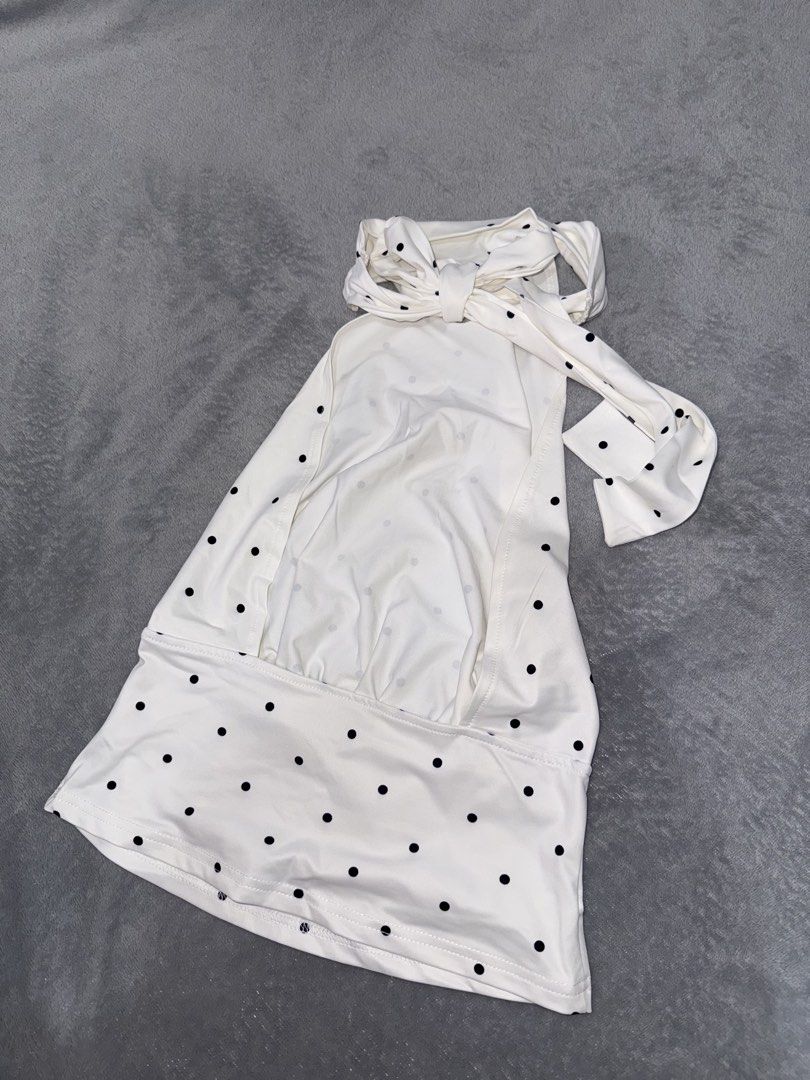 Polka Dots Backless Halter Top (Category: Others Tops) located in Capas. Submitted by blesseee_d (Listing ID 1468750921, Image 3). Description: DM me! 💕.
