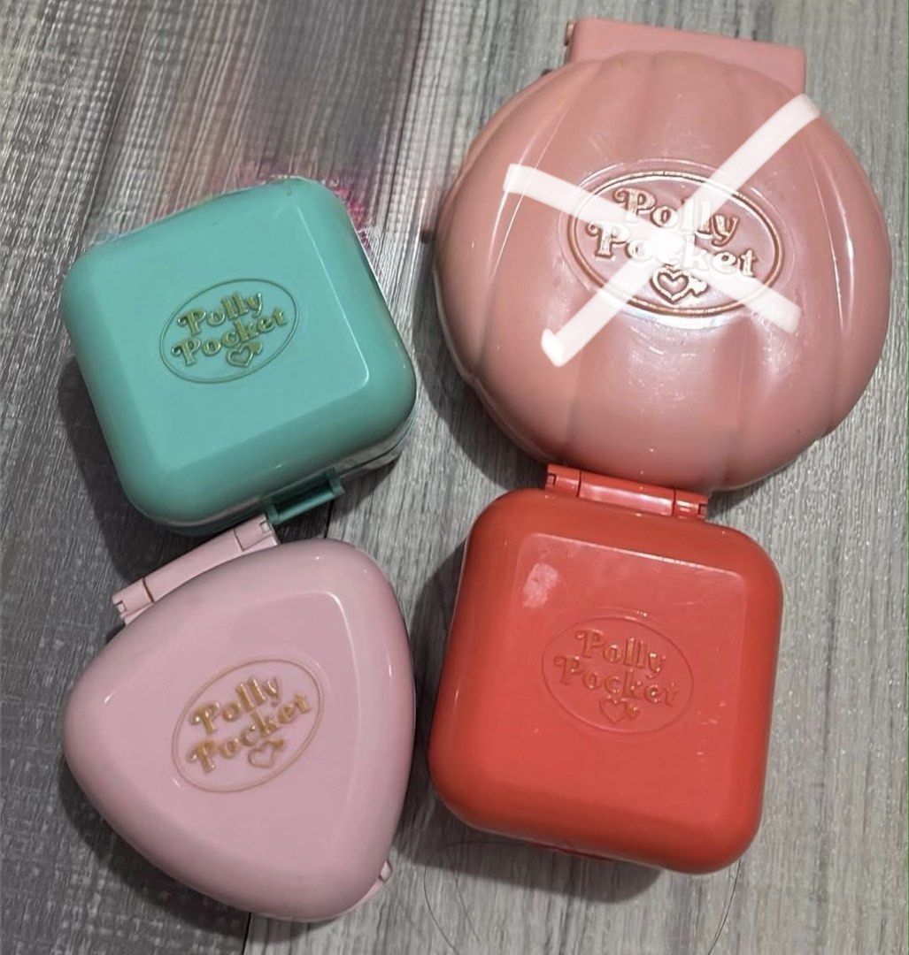 polly pocket (Category: Vintage Collectibles) located in Subic. Submitted by rosalyntlopez (Listing ID 1468732988, Image 2). Description: 1500 each free sf.