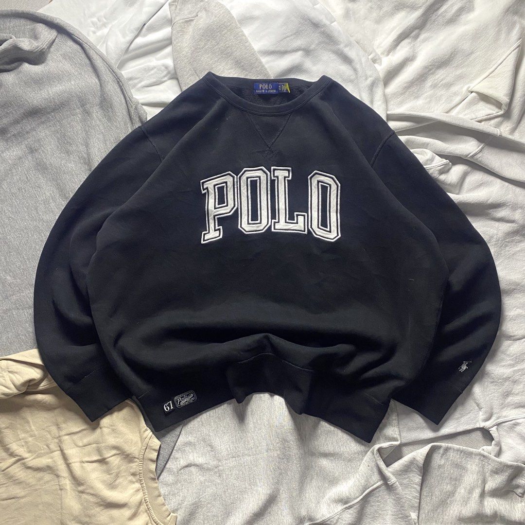 Polo Ralph Lauren Crewneck (Category: Coats, Jackets and Outerwear) located in Quezon City. Submitted by wekidds (Listing ID 1468714283, Image 1). Description: Width: 28 Inches Length: 28 Inchss.