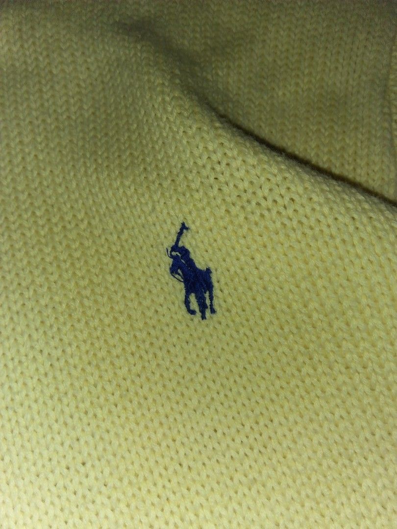 POLO RALPH LAUREN KNITTED SWEATSHIRT (Category: Coats, Jackets and Outerwear) located in Cebu City. Submitted by imbapicker (Listing ID 1468866987, Image 3). Description: POLO RALPH LAUREN KNITTED SWEATSHIRT SIZE SMALL WIDTH 20" LENGTH 21" EXCELLENT CONDITION 850 +SHIPP DM IF INTERESTED 📩 LOCATION LAPU-LAPU CITY.