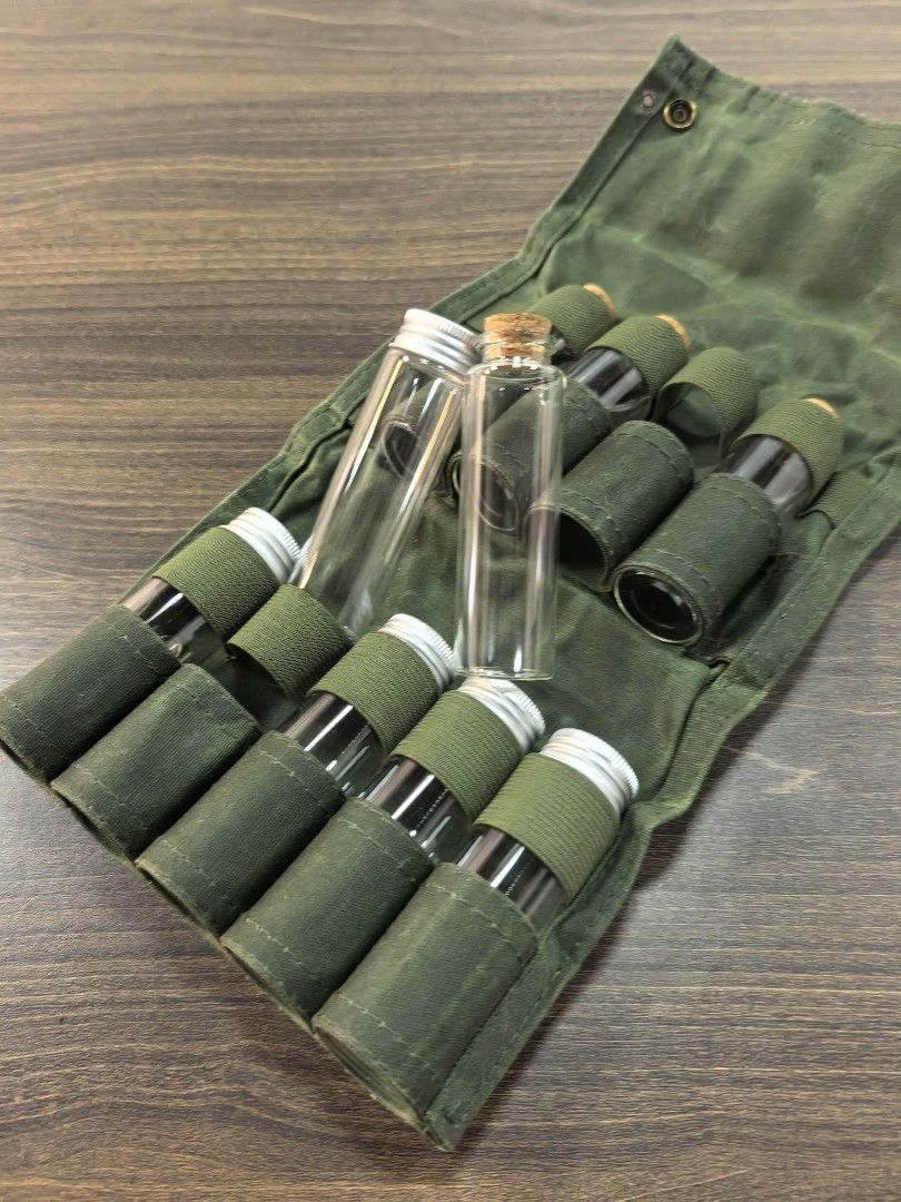 Portable Camping Spice Kit Organizer Bag (Category: Hiking & Camping) located in Quezon City. Submitted by vintagespektroom (Listing ID 1468902190, Image 2). Description: For sale portable camping spice kit and seasoning organizer bag, widely used by outdoor enthusiasts for backpacking, bushcraft, and picnics. In excellent condition For inquiries, message or call me at 09171548596 Quezon City area Shipping at buyer's expense Mode of payment : Gca