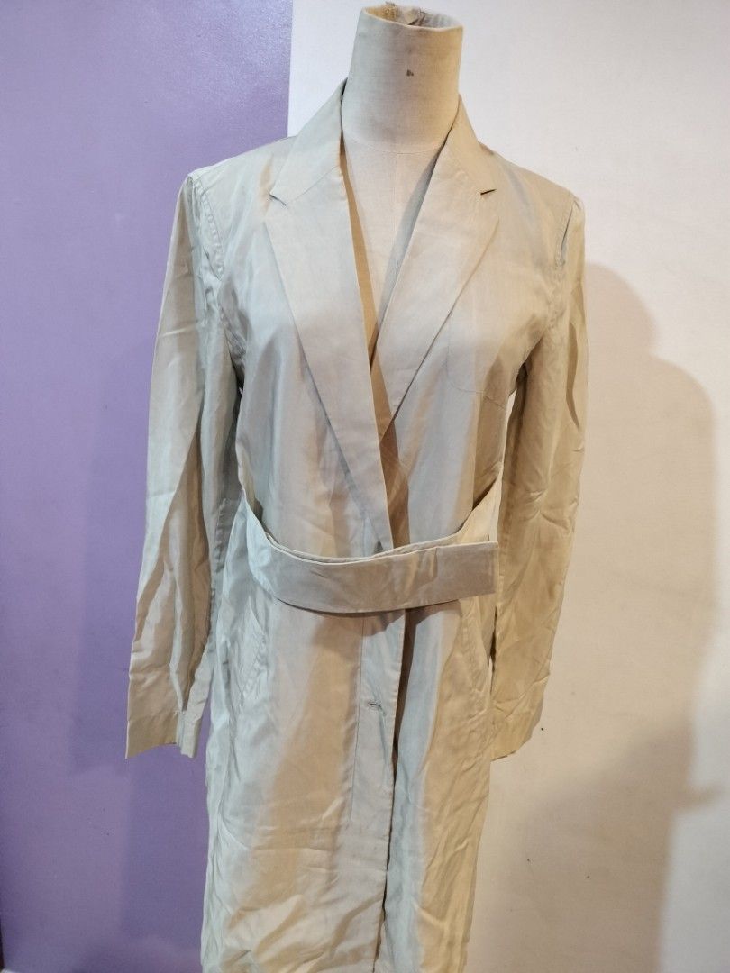 PRADA DRESS (Category: Dresses) located in Quezon City. Submitted by dex.colletions (Listing ID 1468882948, Image 3). Description: authentic PRADA DRESS once lang nagamit pm.