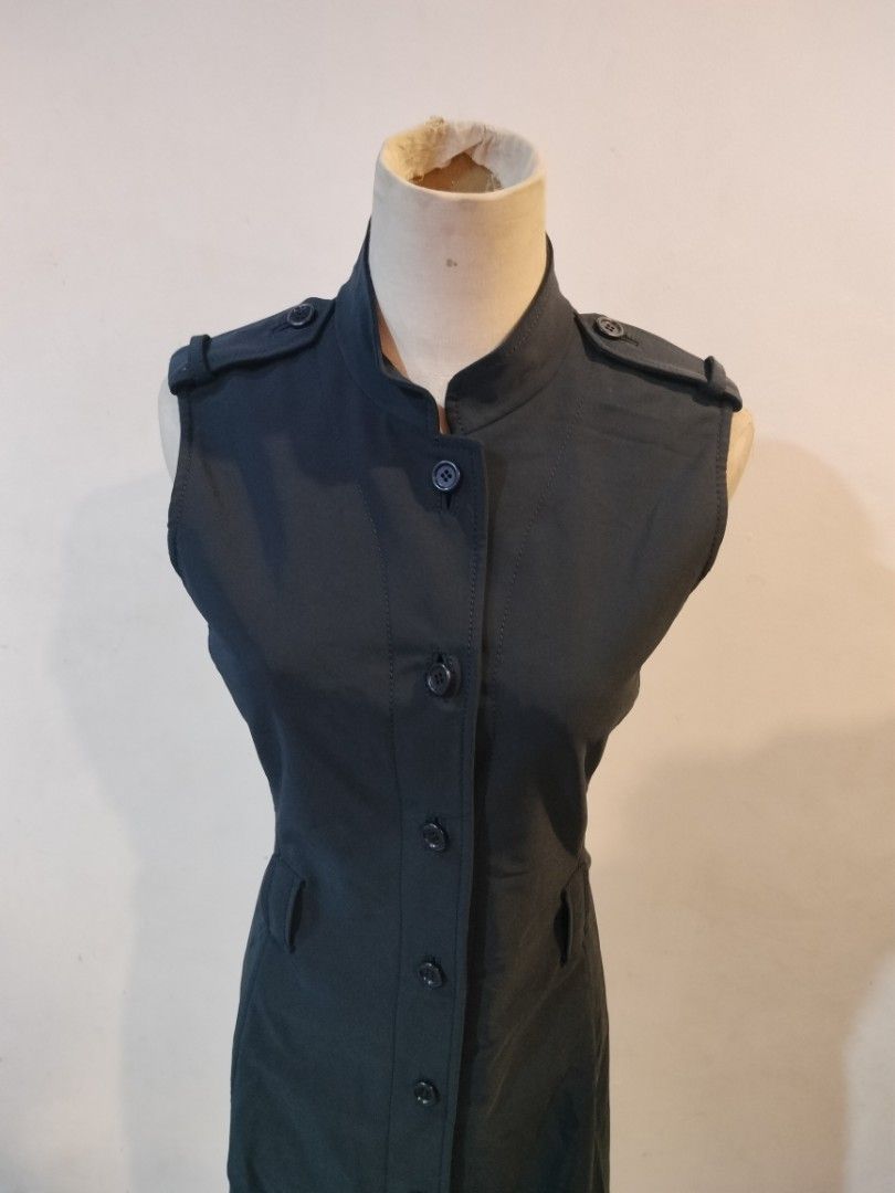 Prada Dress (Category: Dresses) located in Quezon City. Submitted by dex.colletions (Listing ID 1468883282, Image 2). Description: PRADA dress authentic twice lang nagamit declutering.