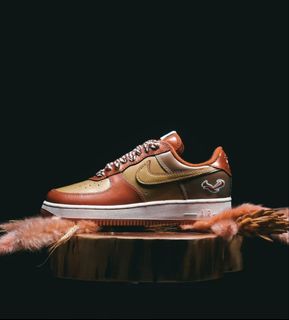 (Category: ) located in . Submitted by chaptervbydxda_sneakers (Listing ID 1468889000, Image 1). Description: .