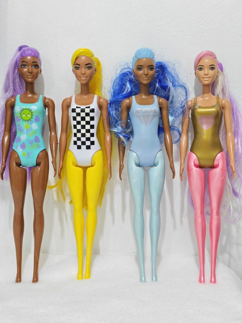 Preloved Barbie Color Reveal Bundle (Category: Kids Toys) located in Pasig City. Submitted by dian.juliet (Listing ID 1468760880, Image 1). Description: Preloved ▪️As is ▪️What you see is what you get. ▪️Colors may vary due to lightning. ▪️Flaws are barely noticeable. ▪️Feel free to message me for other details. :) 🖤 𝓭𝓲𝓪𝓷 𝓳𝓾𝓵𝓲𝓮𝓽.