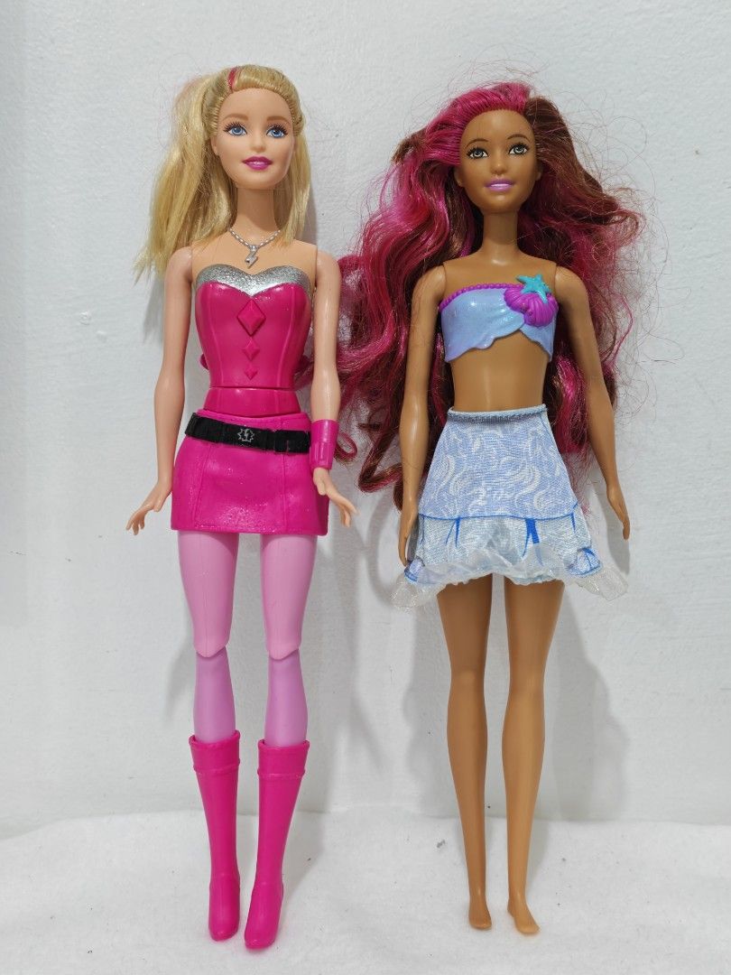 Preloved Barbie Doll Bundle (Category: Kids Toys) located in Pasig City. Submitted by dian.juliet (Listing ID 1468769687, Image 1). Description: Preloved ▪️As is ▪️What you see is what you get. ▪️Colors may vary due to lightning. ▪️Flaws are barely noticeable. ▪️Feel free to message me for other details. :) 🖤 𝓭𝓲𝓪𝓷 𝓳𝓾𝓵𝓲𝓮𝓽.