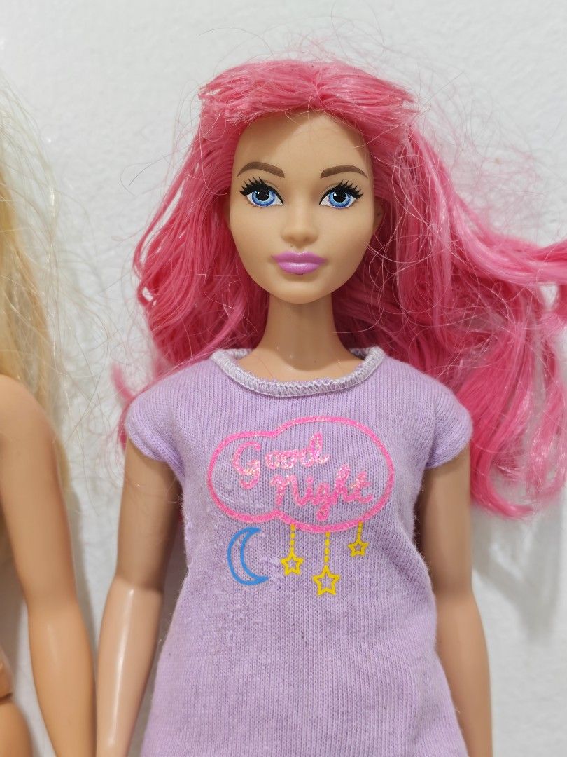 Preloved Barbie Doll Curvy (Category: Kids Toys) located in Pasig City. Submitted by dian.juliet (Listing ID 1468768905, Image 2). Description: Preloved ▪️As is ▪️What you see is what you get. ▪️Colors may vary due to lightning. ▪️Flaws are barely noticeable. ▪️Feel free to message me for other details. :) 🖤 𝓭𝓲𝓪𝓷 𝓳𝓾𝓵𝓲𝓮𝓽.