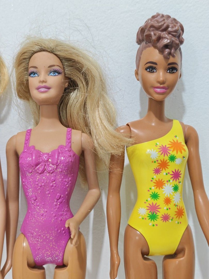 Preloved Barbie Doll in Swimsuit BUNDLE (Category: Kids Toys) located in Pasig City. Submitted by dian.juliet (Listing ID 1468746003, Image 3). Description: Preloved ▪️As is ▪️What you see is what you get. ▪️Colors may vary due to lightning. ▪️Flaws are barely noticeable. ▪️Feel free to message me for other details. :) 🖤 𝓭𝓲𝓪𝓷 𝓳𝓾𝓵𝓲𝓮𝓽.