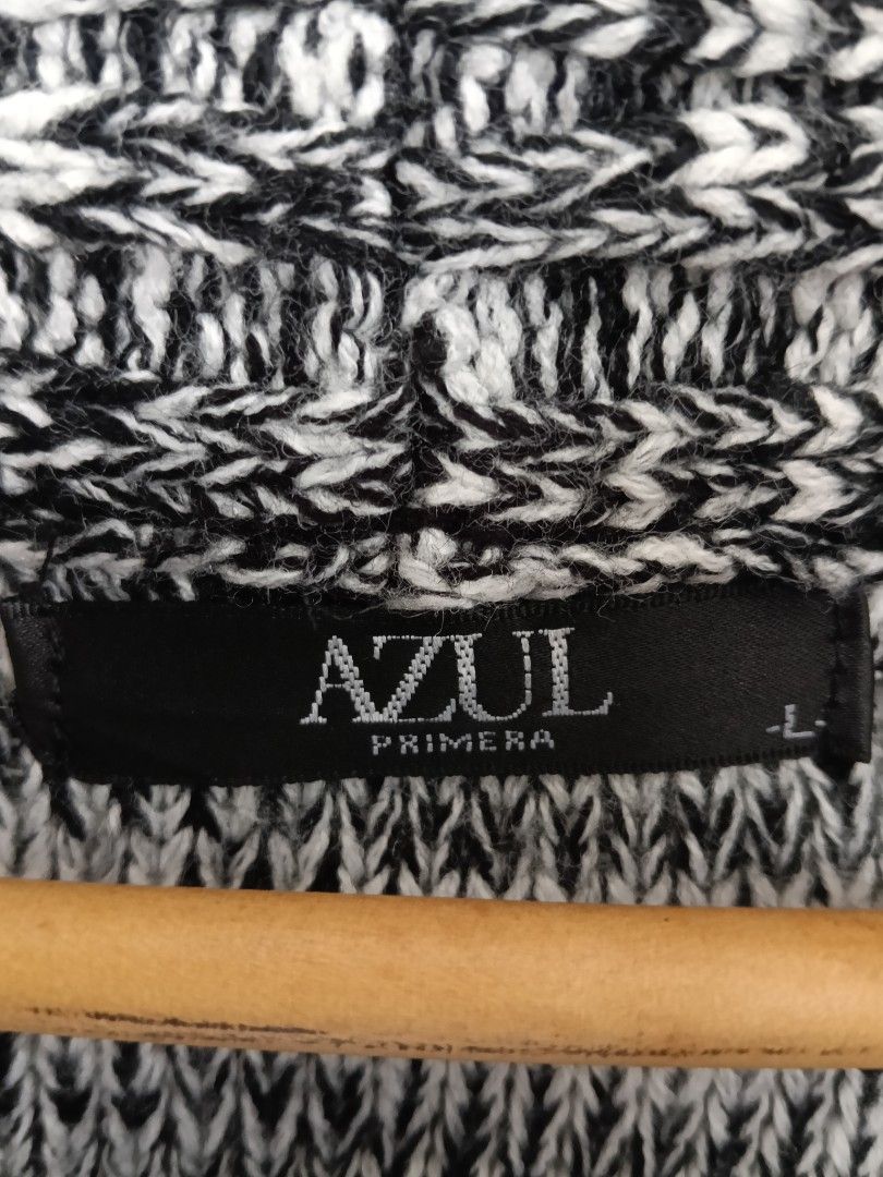 Preloved branded Men's knitted cardigan (Category: Activewear) located in Manila. Submitted by vestir.thrifts (Listing ID 1468925070, Image 3). Description: Preloved branded Men's knitted cardigan sizes and dimensions are already indicated each photos prices starts at 369.00 upto 450.00 each only.