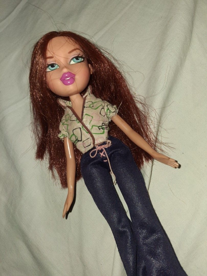 PRELOVED Bratz Bowling Meygan (Category: Designer & Blind Box Toys) located in Manila. Submitted by stevenloyo77190 (Listing ID 1468761646, Image 3). Description: -Not in her original chlothes -Doll stand not included.