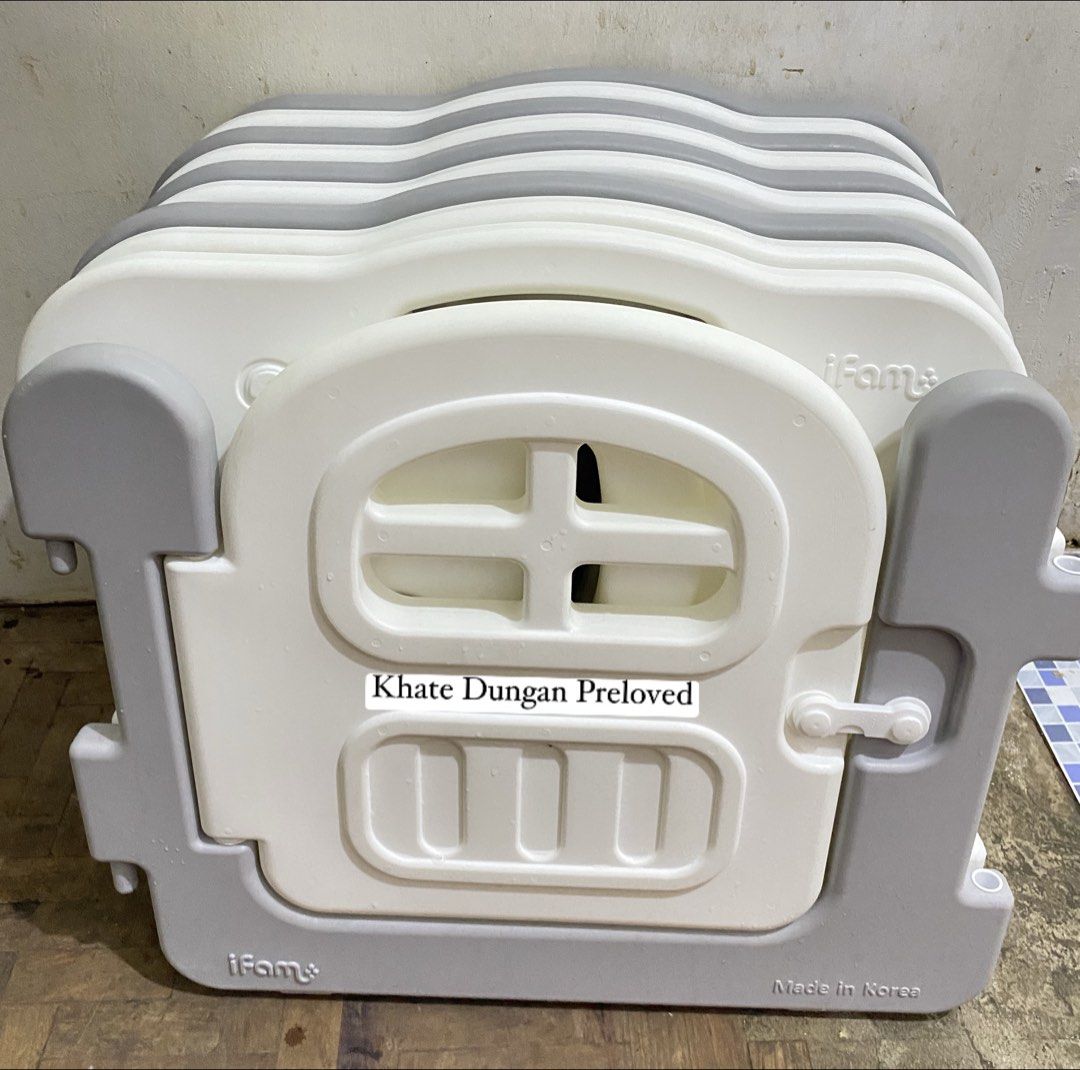 Preloved Ifam Shell 10 panels (Category: Safety Gates, Locks & Protectors) located in Quezon City. Submitted by delacruzka25783 (Listing ID 1468844043, Image 3). Description: Preloved Ifam Shell Playpen korean brand Heavy duty 10 panels Size : 133x198cm Can fit to double size bed ₱3,500 LAST PRICE 📍Anonas, Qc.