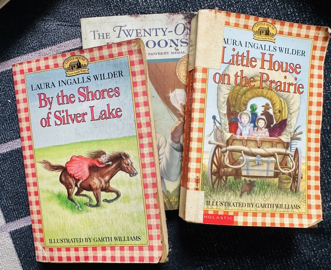Preloved Living Books (Category: Children's Books) located in Manila. Submitted by AC_atbp (Listing ID 1468729692, Image 3). Description: Discounted books + FREE books when you take the whole bundle! All books are in good condition. Some come with protective covers, and others still have their original dust jackets. Bundle price: ₱500–₱1,000 Grab them all and get FREE books! Great deals for book lovers! .