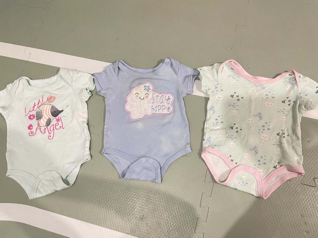 Preloved Onesie Take All (Category: Babies & Kids Fashion) located in Davao. Submitted by azixi (Listing ID 1468890698, Image 1). Description: 3-6 months.