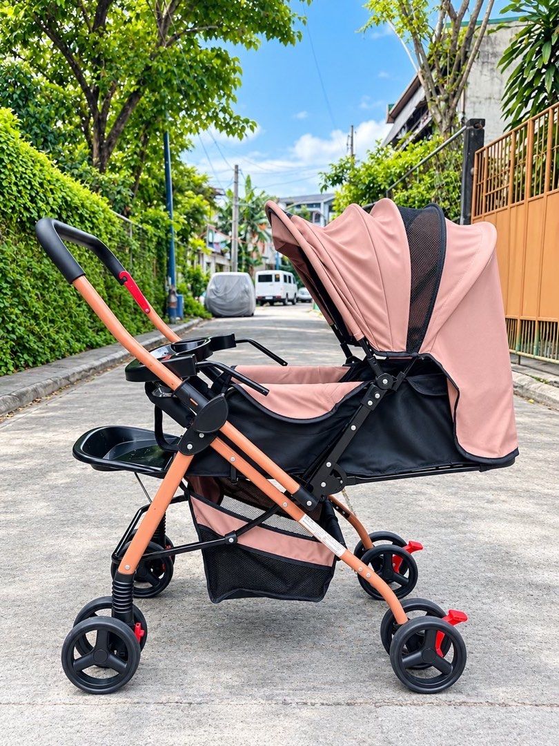 Preloved stroller (newborn-toddler) (Category: Strollers) located in Manila. Submitted by mj_padua (Listing ID 1468759048, Image 1). Description: ₱1,500 preloved stroller Newborn- toddler Nahihiga / nauupo Reversible handle No issue 📍Antipolo City, Rizal Sa abot lang po ng lalamove / pwede din self pick up .