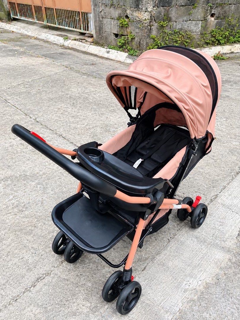 Preloved stroller (newborn-toddler) (Category: Strollers) located in Manila. Submitted by mj_padua (Listing ID 1468759048, Image 2). Description: ₱1,500 preloved stroller Newborn- toddler Nahihiga / nauupo Reversible handle No issue 📍Antipolo City, Rizal Sa abot lang po ng lalamove / pwede din self pick up .
