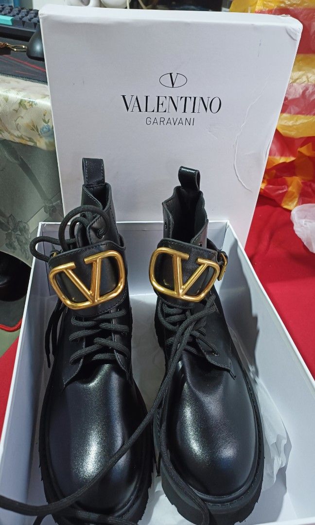 Pre-loved Valentino Shoes size 38 (Category: Sneakers & Footwear) located in Pasay City. Submitted by khim1202ma07307 (Listing ID 1468751348, Image 1). Description: .