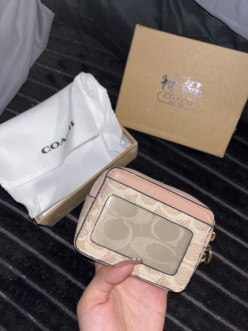 premium coach wallet (Category: Luxury Bags & Wallets) located in Manila. Submitted by luvysa (Listing ID 1468920669, Image 2). Description: i have a new wallet so she needs a new home🫶🏻 twice use .