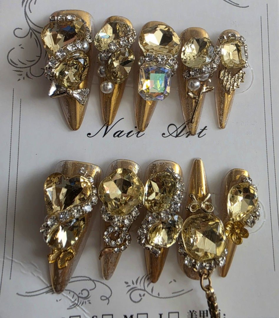 press on nails gold baroque style [M size] (Category: Hands & Nails) located in Cavite. Submitted by phoibee (Listing ID 1468769236, Image 1). Description: gold fake nails. brand new. rfs: i mistakenly bought again. i already have it..