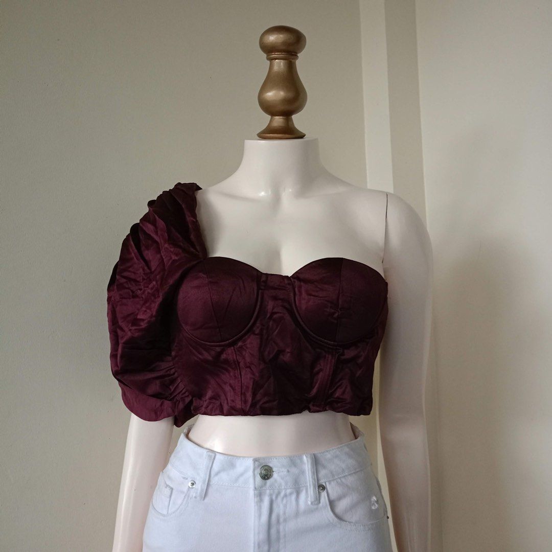 Prettylittlething one shoulder top (Category: Others Tops) located in Barugo. Submitted by green.trendsetter (Listing ID 1468815415, Image 1). Description: AUSSIE PRELOVED FINDS Australian brand tops. Shop your next wardrobe favourite at a preloved price! 📌 SHOP REMINDERS — PLEASE READ BEFORE BUYING ❌ NO CANCELLATION once your order is confirmed. ❌ NO FUSSY BUYERS — please read the details and check all photos before buying. ❌ NO RETURN / NO EXC