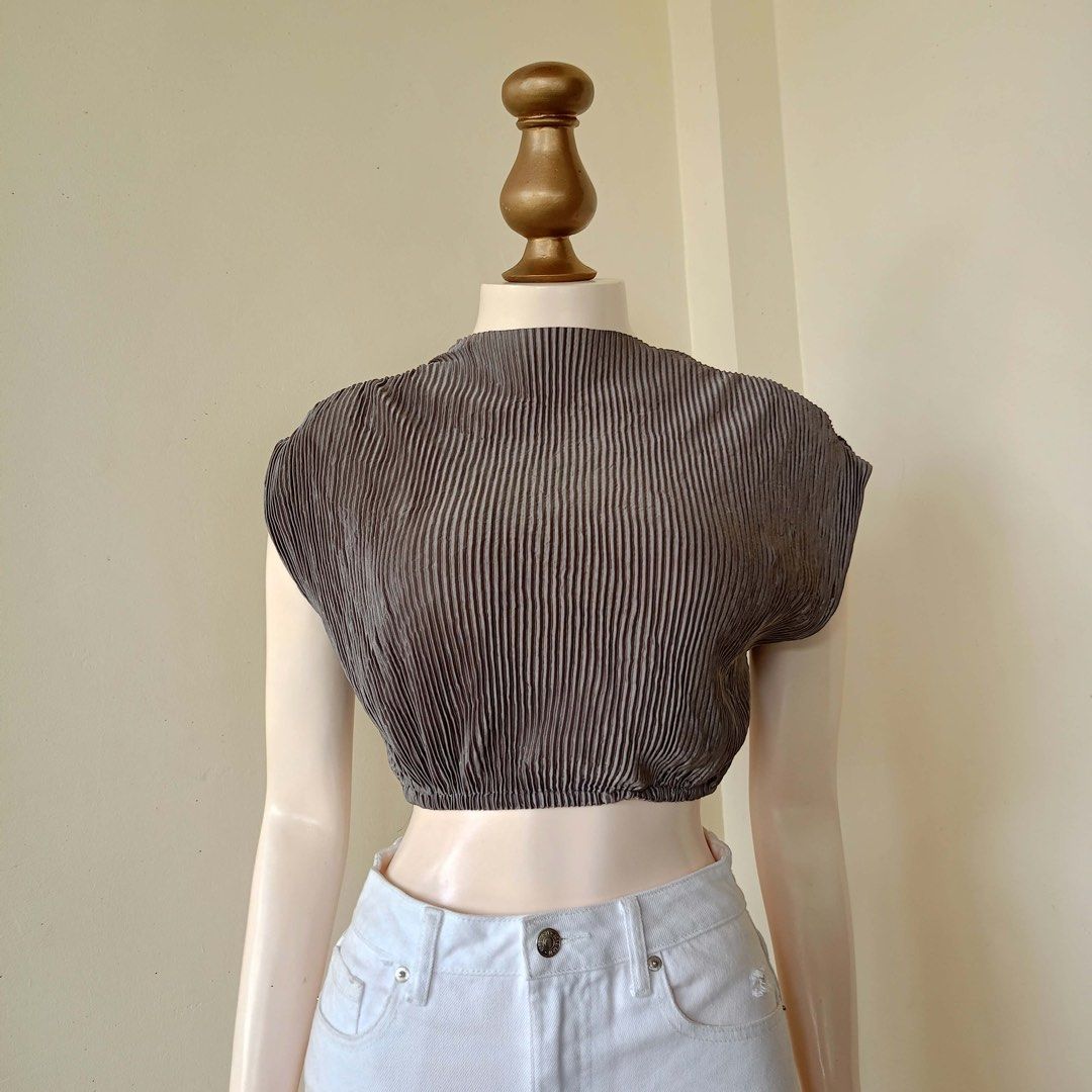 Prettylittlething top (Category: Others Tops) located in Barugo. Submitted by green.trendsetter (Listing ID 1468754411, Image 1). Description: AUSSIE PRELOVED FINDS Australian brand tops. Shop your next wardrobe favourite at a preloved price! 📌 SHOP REMINDERS — PLEASE READ BEFORE BUYING ❌ NO CANCELLATION once your order is confirmed. ❌ NO FUSSY BUYERS — please read the details and check all photos before buying. ❌ NO RETURN / NO EXCHANGE. ❌ NO R
