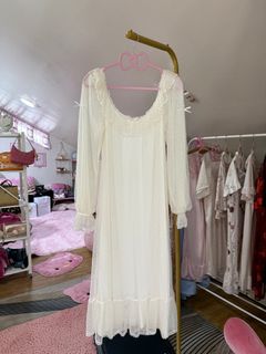 (Category: ) located in . Submitted by fashionshop248 (Listing ID 1468854600, Image 1). Description: .