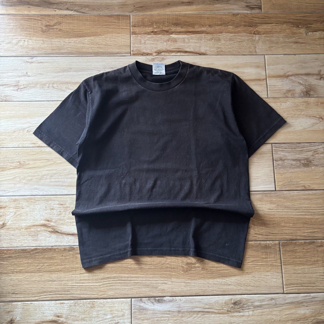 pro club black plain cotton shirt (Category: Tshirts & Polo Shirts ) located in Calamba. Submitted by wearlikenobody (Listing ID 1468742509, Image 1). Description: Length: 29” Width: 20” Condition: 9/10 Issue: slight color fade neck Size: L .