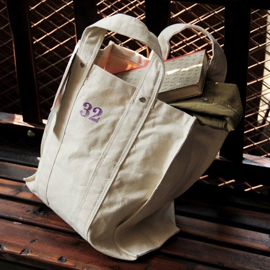 Pueb Co Canvas Tote Small Off White (Category: Luxury Bags & Wallets) located in Quezon City. Submitted by jswinton (Listing ID 1468729882, Image 3). Description: W: 12.5” L:14” D: 4” Handle Drop: 4.25” Handle width: 1.25” Original price: P4,980.