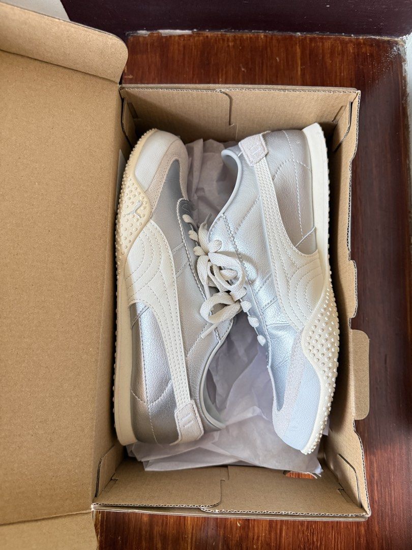 Puma Bella UT LEA (Category: Sneakers) located in Cavite. Submitted by xiamb (Listing ID 1468767665, Image 3). Description: - Puma Bella UT LEA - Color: Puma Silver Frosted Ivory - Size: UK 5.5 / EUR 38.5 / US 8 (24.5 cm) - Loc: Cavite - via lalamove, lbc, J&T - RFS: Decluttering.