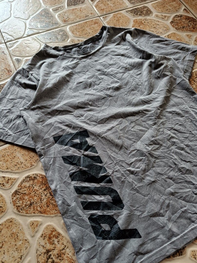 PUMA DRYCELL TEE (Category: Activewear) located in Davao. Submitted by thrift.it.denzz (Listing ID 1468833729, Image 2). Description: PUMA - SIZE LARGE W15.5 L22 - EXCELLENT CONDITION - NEED WASH - 🏷️350 NEGOTIABLE ADD SHIPPING FEE 📩DM📩.
