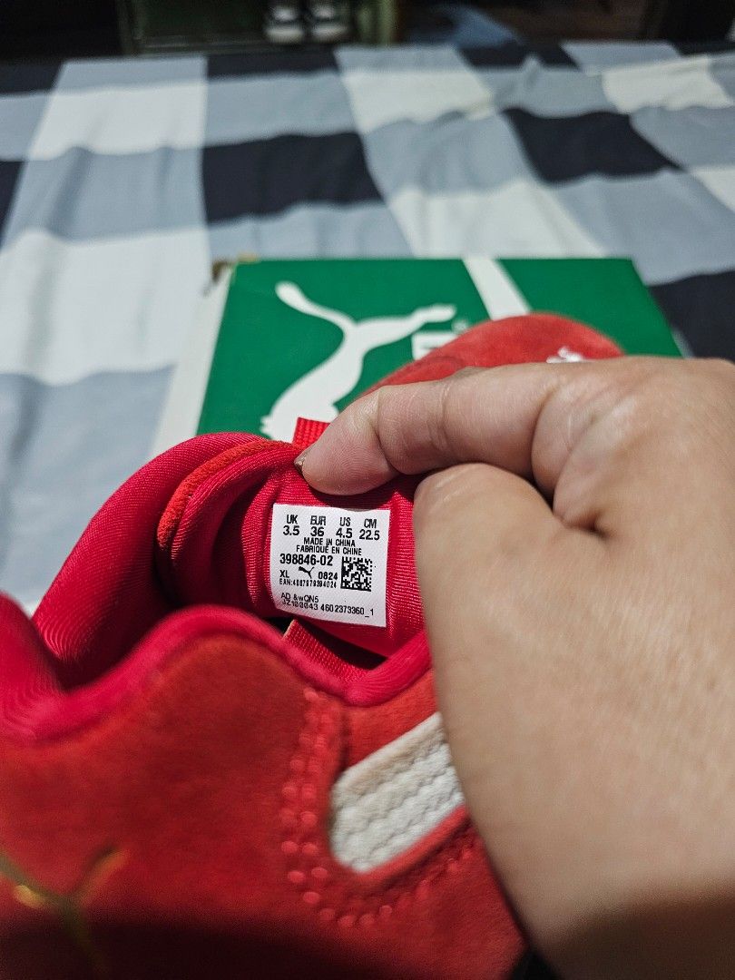 Puma Speedcat Sneakers In Red (Category: Sneakers) located in Manila. Submitted by onlinesmartshopping12 (Listing ID 1468818344, Image 3). Description: no issue mall bought with box lost receipt.