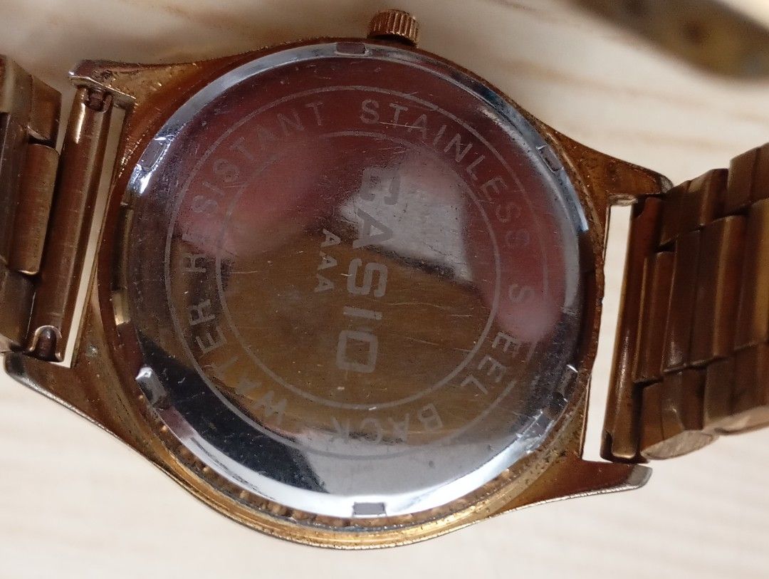 Quartz (Category: Men's Watches) located in Las Pinas. Submitted by quick_deals_great_finds2 (Listing ID 1468741669, Image 3). Description: Quartz with battery 38mm fits wrist 6.8 inches.