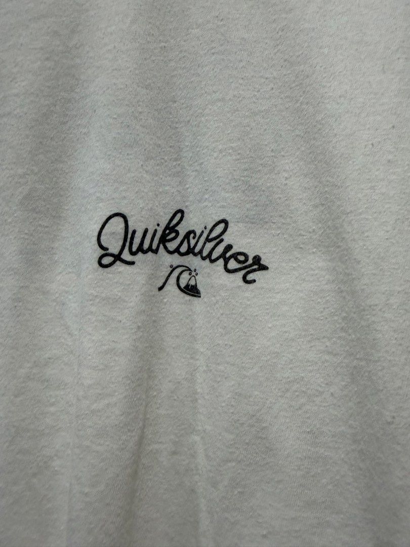 Quicksilver Script Logo Tshirt (Category: Tshirts & Polo Shirts) located in Kuantan. Submitted by twiceisnice26 (Listing ID 1468811708, Image 2). Description: Pit 21.5x28 Condition 9/10 RM 20.