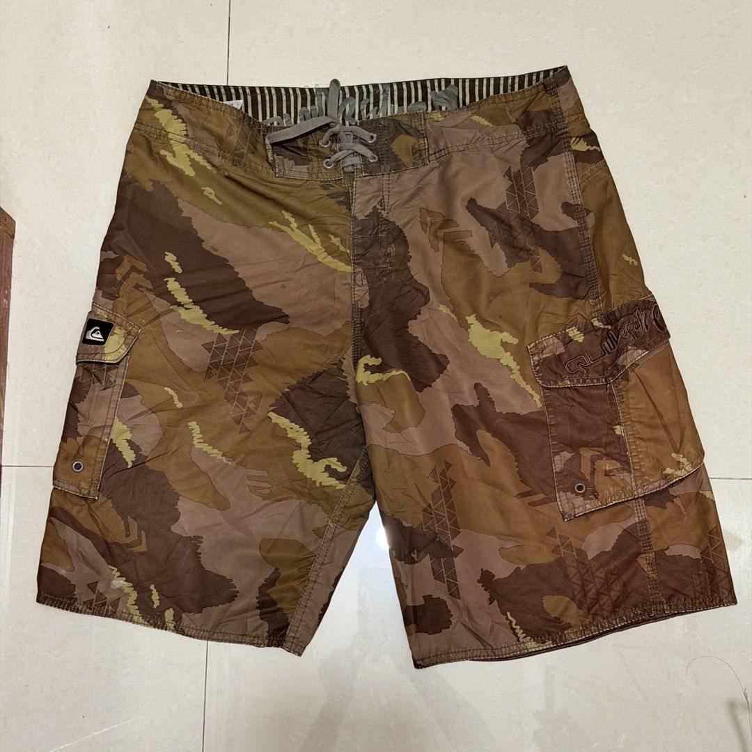 Quiksilver Camouflage Cargo Boardshorts (Category: Swim Trunks & Board Shorts) located in Manila. Submitted by craffee00 (Listing ID 1461785831, Image 1). Description: .