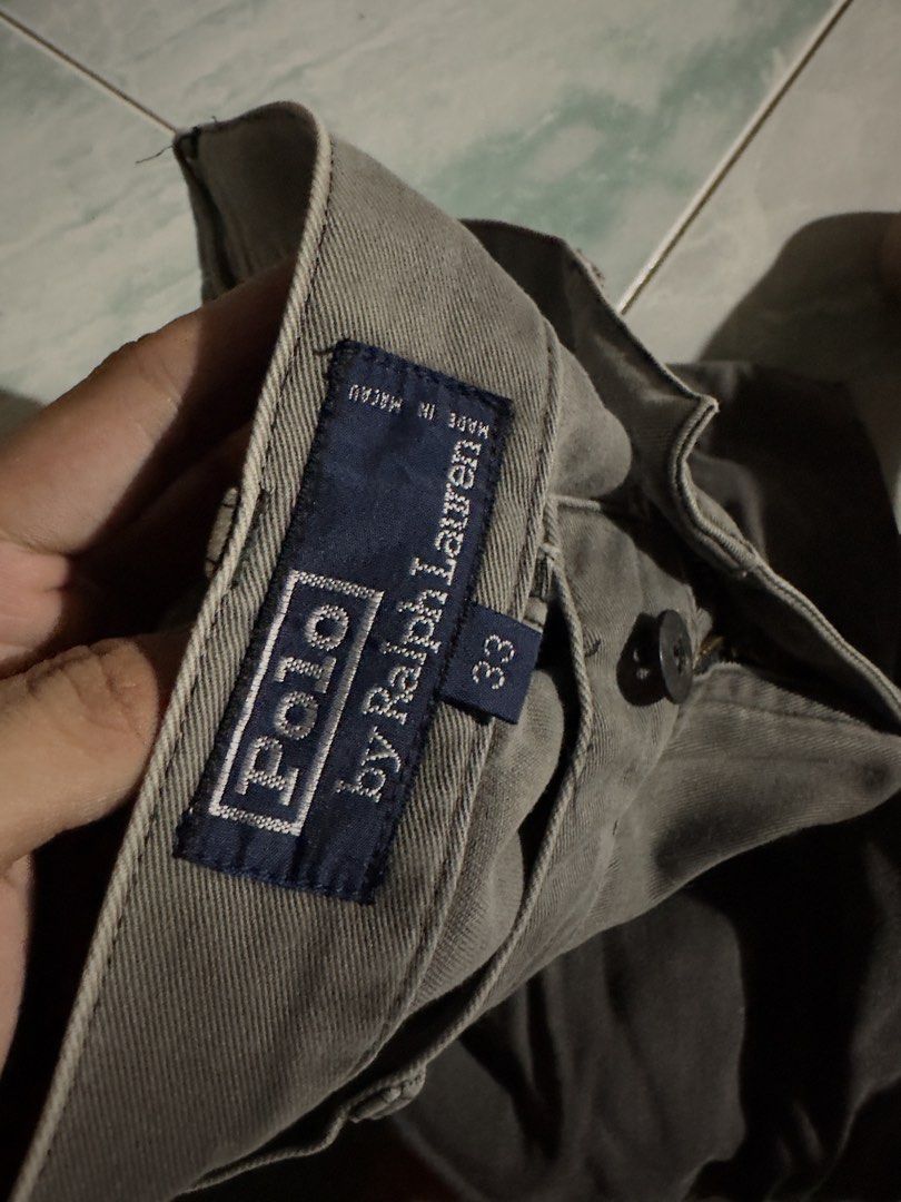 Jorts (Category: Shorts) located in Manila. Submitted by youngvill (Listing ID 1468797749, Image 2). Description: MATAGAL LANG NA TAGO SA DRAWER KAYA LUKOT LUKOT HEHE - Color: washed gray - Closure: Button waist - Pockets: side pockets - Condition: Clean, no major flaws - Ideal for: Streetwear outfits.