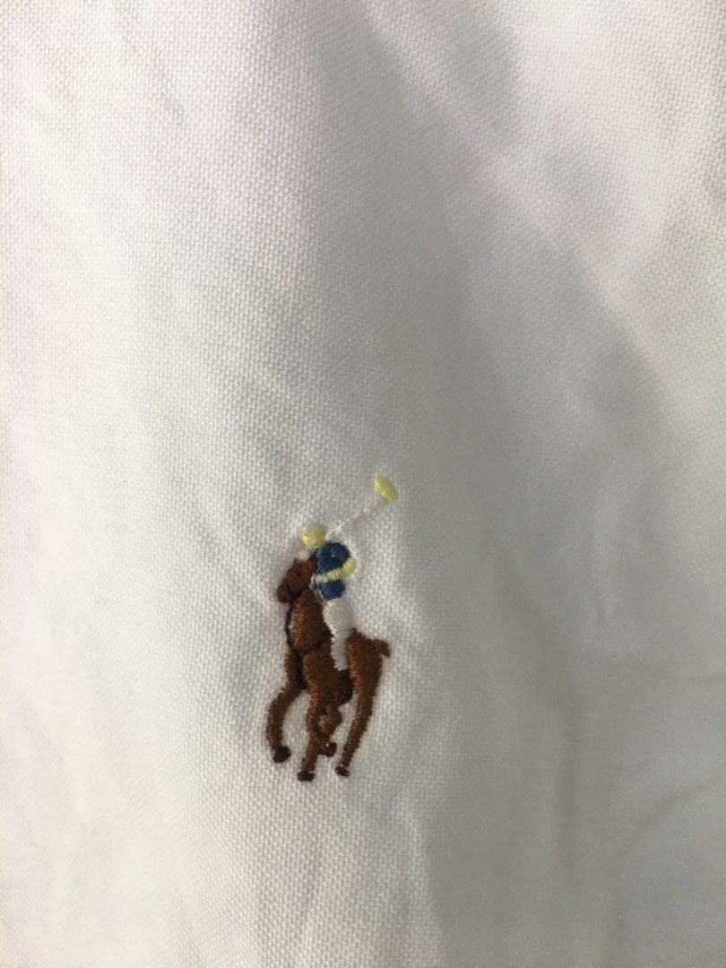 Ralph Lauren button down (Category: Activewear) located in Calapan. Submitted by thrift_ni_forts (Listing ID 1468717238, Image 2). Description: R4lph Lauren Button Down 20 Width 27 length in mid 22 in side No issue Pristine Condition DM TO PURCHASE 📩.