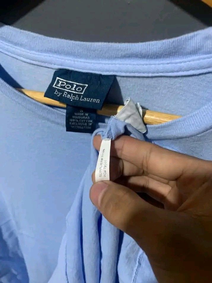 Ralph Lauren long sleeve's (Category: Tshirts & Polo Shirts ) located in Cagayan de Oro. Submitted by juljoshson (Listing ID 1468856649, Image 2). Description: 20.5x26 dimensions 9.5/10 color rate good condition declared not noticable yellowish on shirt.