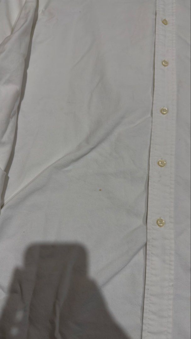 RALPH LAUREN WHITE POLO LONGSLEEVE (Category: Formal Shirts) located in Manila. Submitted by urban.vintage (Listing ID 1468873314, Image 3). Description: ISSUE: WASHABLE STAINS (NEED WASH) MOP :GCASH (NO COD) SHIP VIA: LALAMOVE & J&T LOCATION: PASIG CITY LENGTH: 32 WIDTH : 27.