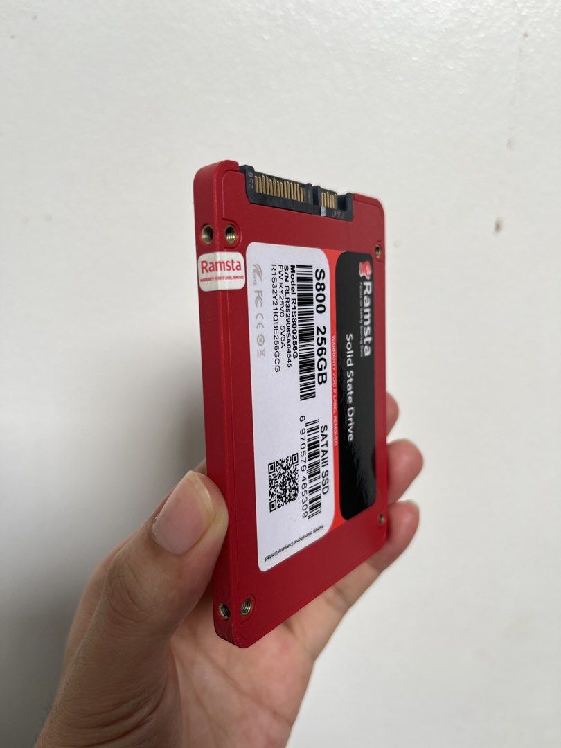 Ramsta S800 256GB SATAIII SSD (Category: Hard Disks & Thumbdrives) located in Santa Rosa. Submitted by thrifty_bev (Listing ID 1468927155, Image 2). Description: - Brand: Ramsta S800 (Model: R1S800256G) - Capacity: 256GB Solid State Drive - Interface: SATA III for reliable and fast transfers - Form Factor: Standard 2.5-inch (fits most laptops and PCs) - Color: Bright red casing - Benefit: Drastically improves boot times and overall system speed -