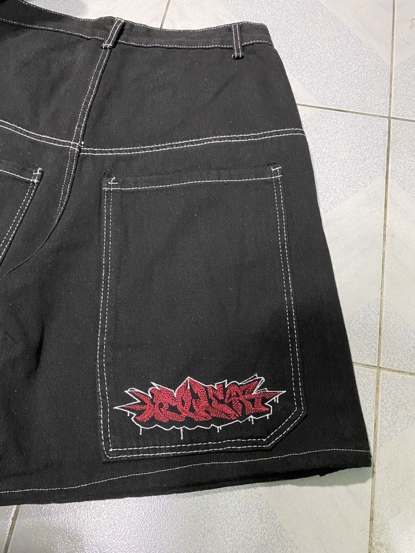 Random Y2k Baggy Shorts (Embroid Design) (Size 32-34) (Category: Shorts) located in Manila. Submitted by rondellty (Listing ID 1468806052, Image 2). Description: Random Y2k Baggy Shorts in Black (Embroid Design) (Size 32-34) Excellent Condition Color Rate: 9/10 - Length: 21 - Leg Opening: 13 Issue: minimal lints Price: ₱500 📥📥.