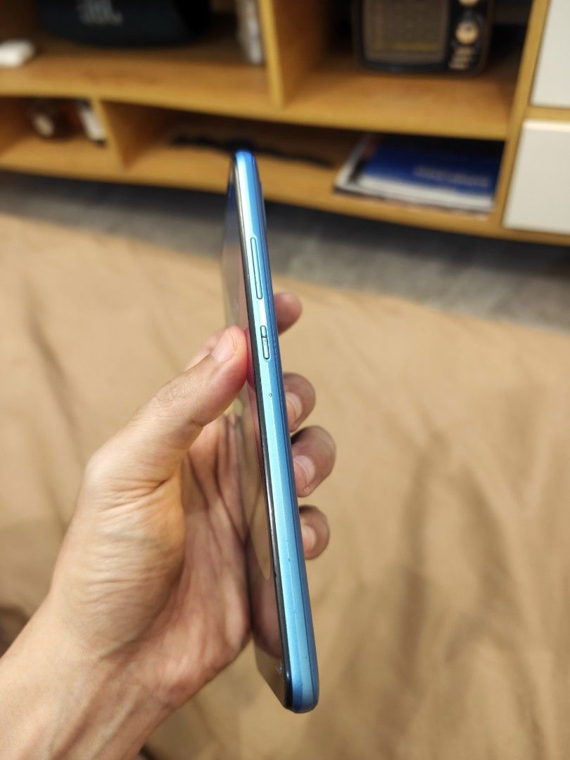 Realme c11 blue slightly used unit only (Category: Realme) located in Malabon City. Submitted by neon.neon2 (Listing ID 1468909836, Image 2). Description: Selling rush! 2k fix only! No lastprice! Realme c11 blue Unit only Slightly used bata lang gumamit slight issue side buttons medyo lubog lang other that that wala ng ibang issue Reason for selling walang gumagamit nakatabi lang sa cabinet Message me if intrested Locataion malabon city Can be pi