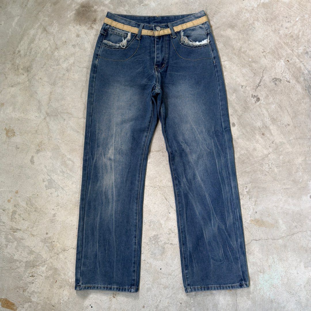 Red Pepper Alternative Baggy Pants (Category: Jeans) located in Silang. Submitted by offrackboys (Listing ID 1468895226, Image 3). Description: Red Pepper Alternative Baggy Pants Size: Large (32-34) Measurements upon request Condition: Excellent Issue(s): None ₱450 Firm.