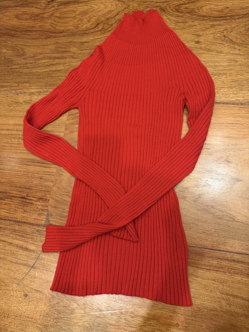 Red Ribbed Turtleneck Long Sleeve Sweater (Category: Longsleeves) located in Quezon City. Submitted by nic.man (Listing ID 1468860857, Image 1). Description: - Color: Bright red - Material: Warm ribbed knit - Fit: Fitted cut with long sleeves - Style: Versatile basic, easy to style with jeans or skirts - Perfect for cold weather layering.