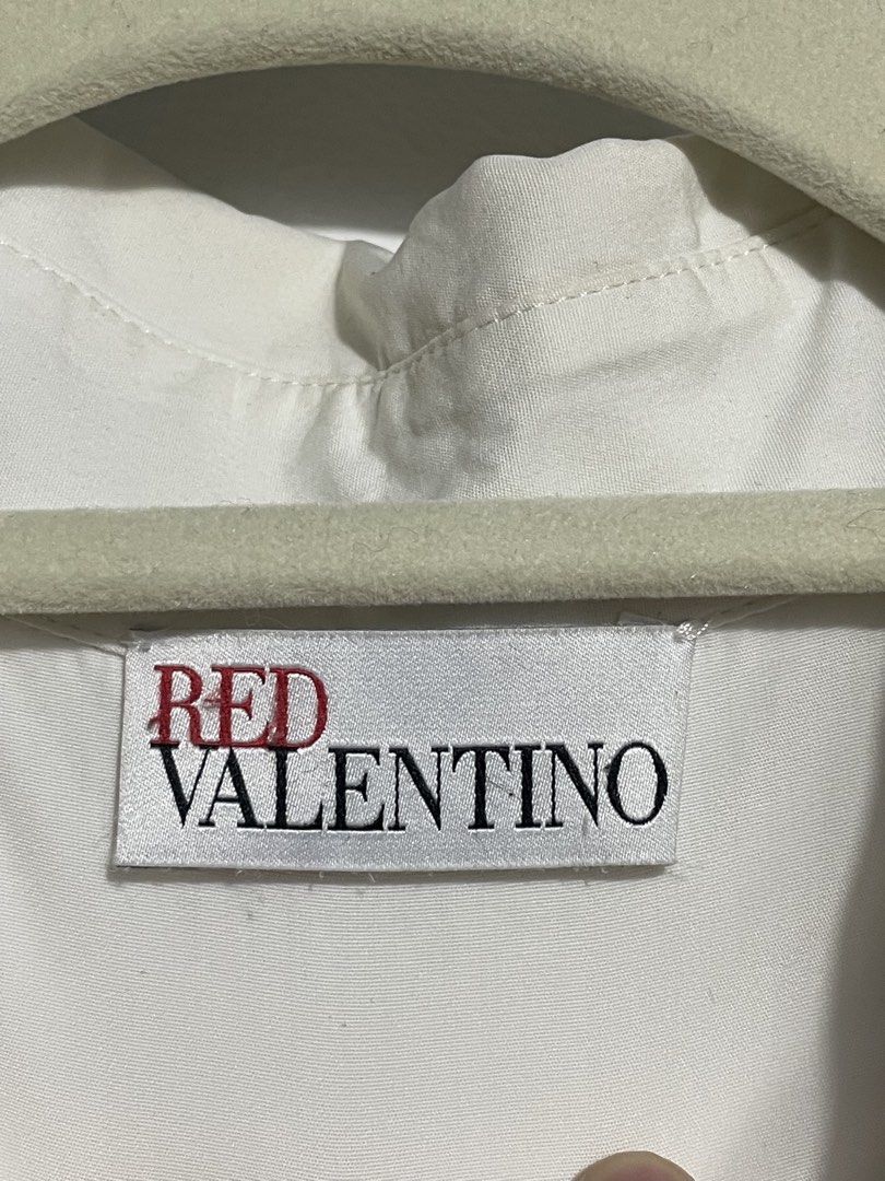 Red Valentino Embodied collar Button up (Category: Luxury Apparel) located in Rizal. Submitted by akoheats (Listing ID 1468880288, Image 3). Description: Brand New Condition ✨ Issue:None! Size: Xs 19” pit to pit 23” length 📌 Accepts layaway (up to 15 days) ❗️Check item carefully before purchasing ❗️No returns or exchanges after purchase.