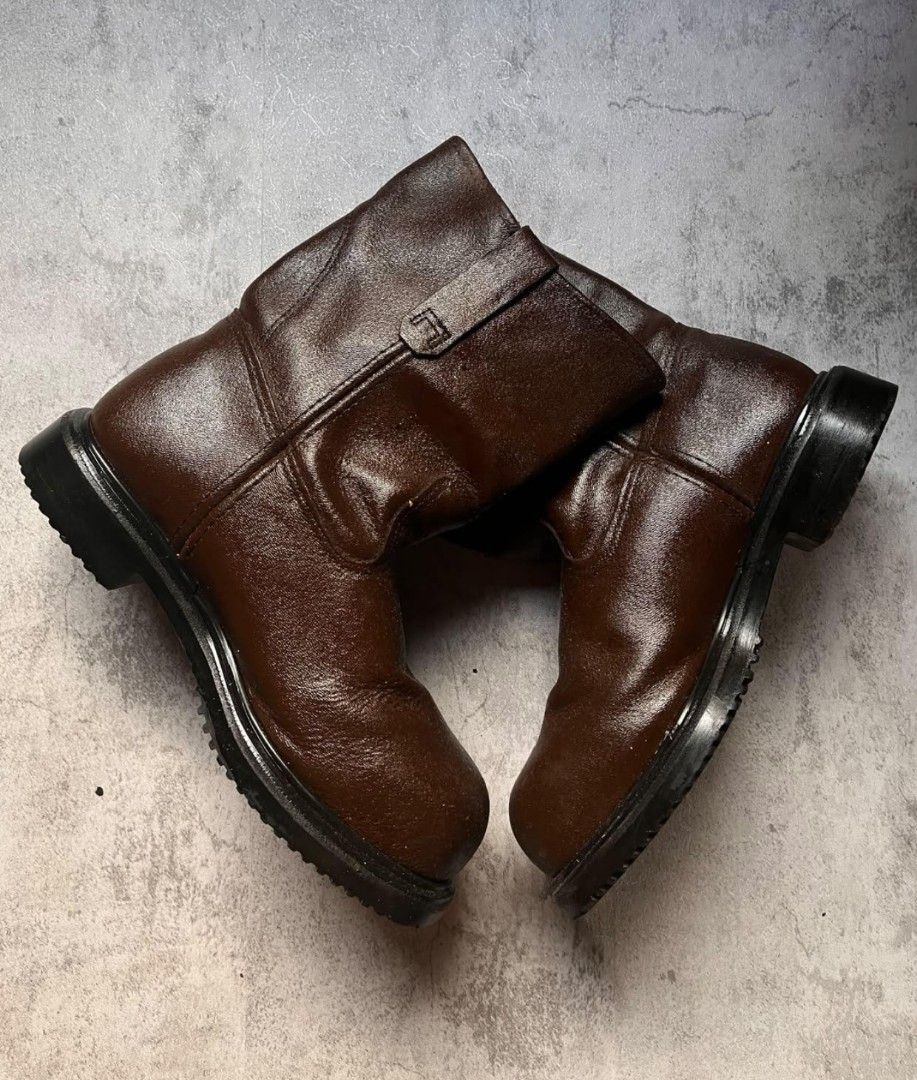 Red Wing Pecos (Category: Boots) located in Manila. Submitted by _thrift_time (Listing ID 1468803187, Image 1). Description: Thrifted Item Authentic Excellent condition no issue.