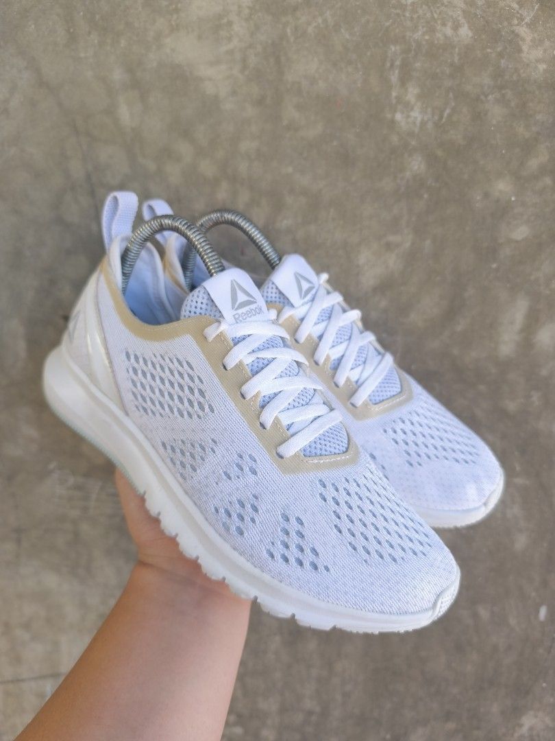 Reebok Print Smooth Clip Ultraknit Running (Category: Sneakers) located in Baguio. Submitted by soleseekerph (Listing ID 1468734378, Image 2). Description: US 7.5, Euro 38, 24.5 cm Excellent condition.